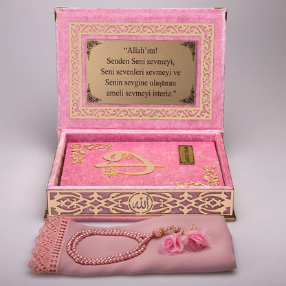 Kadife Kutulu Kur'an-ı Kerim Seti (Bebe Pembe, Gold Süsleme)
