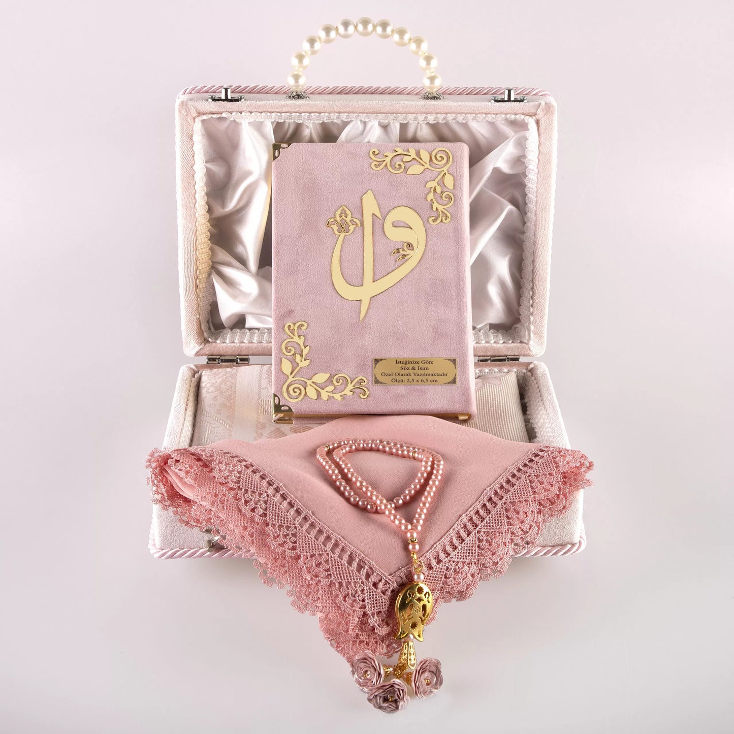 Çeyiz Seti (Kur’an + Seccade + Namaz Örtüsü + Tespih) Pembe