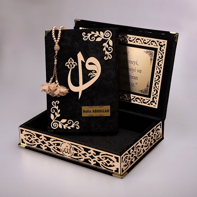 Kadife Kutulu Kur'an-ı Kerim (Siyah, Gold Süsleme)