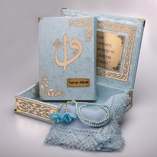 Kadife Kutulu Kur'an-ı Kerim Seti (Bebe Mavi, Gold Süsleme)
